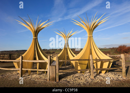 Drei große Dünengebieten Skulptur von Ann-Catrin Evans am Newborough Warren nationale Natur Reserve Isle of Anglesey North Wales UK Stockfoto