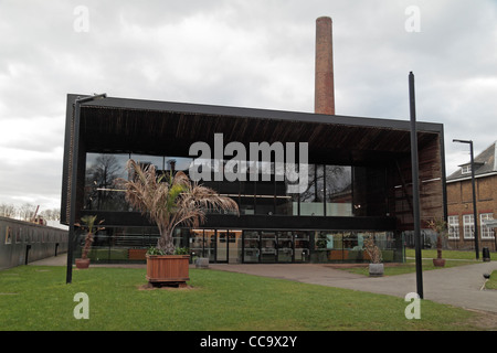 Die Performance Building, Teil der Bernie Grant Arts Centre, entworfen von David Adjaye in Tottenham, London, UK. Stockfoto