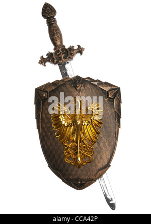 Spielzeug Schwert und Schild auf weißem Hintergrund Stockfoto