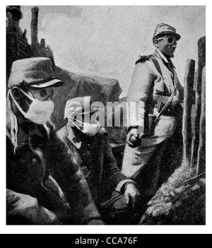 1916 Rhein Grabenkriegsführung Französisch tragen Masken Maske Giftgasangriff Deutsch werfen Granate Atemschutzmaske Bombe Brille Stockfoto