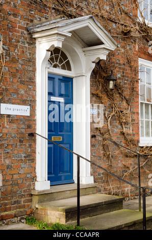 Eingangsstufen eine NHS-Arztpraxis zu Arztpraxis Great Missenden Bucks UK Stockfoto