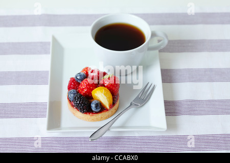 Kaffee und Obstkuchen Stockfoto