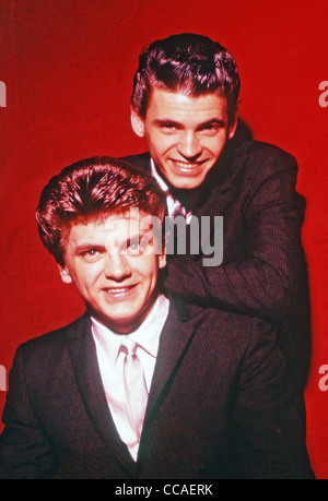 EVERLY BROTHERS uns pop-Duo mit Phil auf der linken Seite und Don Stockfoto