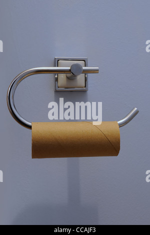 Leere Toilettenpapierrolle. Stockfoto