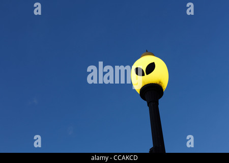 Eine außerirdische Themen Straßenlaterne in Roswell, New Mexico. Stockfoto