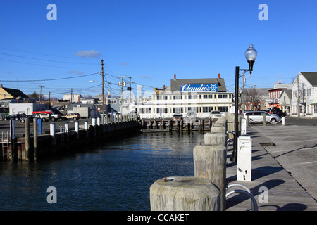 Claudios Restaurant und Marina Greenport Hafen Long Island NY Stockfoto