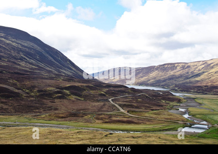 Pass von Drumochter, Straßen- und Rail Pass 452m (1480 Ft), verschneiten im Winter, in der Nähe von Pitlochry, Schottisches Hochland, Grenzen, Schottland Stockfoto