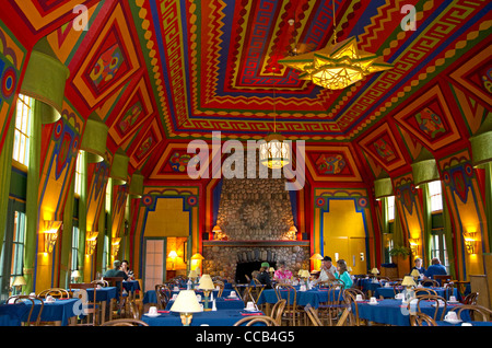 Die Naniboujou Lodge und Restaurant befindet sich am nördlichen Ufer des Lake Superior in Cook County, Minnesota, USA. Stockfoto