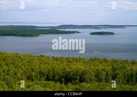 Malerische Aussicht auf Lake Superior in der Nähe der kanadischen Grenze in Minnesota, USA. Stockfoto