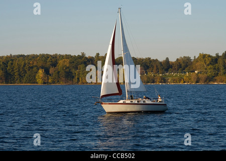 Burlington Vermont Wasser Bootfahren See Champlain Herbstlaub New England USA Stockfoto