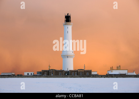 Gürtel-Ness-Leuchtturm im Schnee, Aberdeen Stockfoto