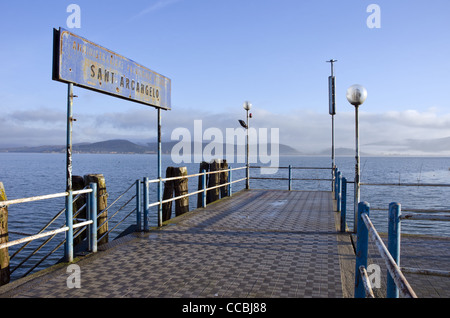 Kai des Erzengels St. am Trasimeno See. Umbrien, Mittelitalien. Stockfoto