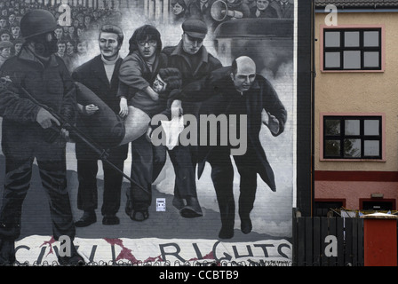 Politische Wandmalerei in der Bogside, Derry, Londonderry, County Derry, Ulster, Nord Irland, UK, Europa. Stockfoto