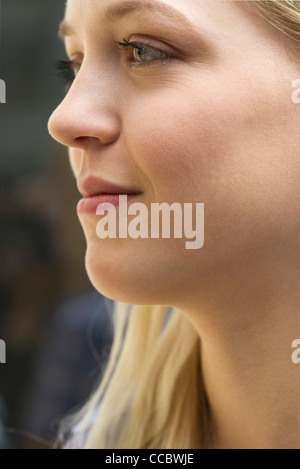 Junge Frau im Profil, Porträt Stockfoto