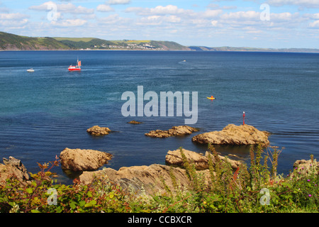 Blick vom Hannafore Punkt in Richtung Looe, Cornwall, Vereinigtes Königreich Stockfoto