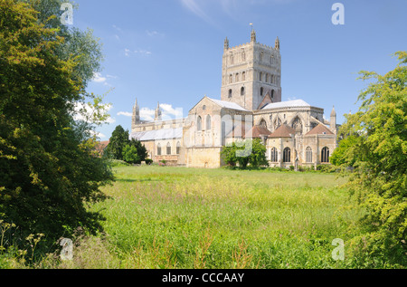 Die Abtei St. Marienkirche der Jungfrau in Tewkesbury, Gloucestershire, England Stockfoto