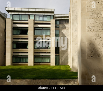 Powell und Moya'' S Blue Boar Quad in Christ Church, Oxford University, Grade Ii aufgeführten Status gewonnen hat. Erbe-Minister Andrew Stockfoto
