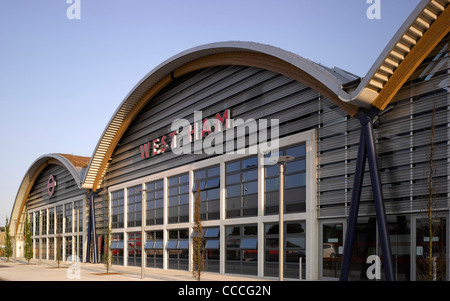 Die neue West Ham Bus Garage für London Busse gehört zu den größten Bus-Garagen In Europa. Dies ist einer der drei Garagen für Tfl Stockfoto