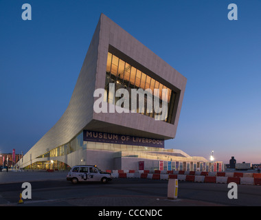 Museum of Liverpool, 3XN, 2011, Abenddämmerung Außenansicht Stockfoto