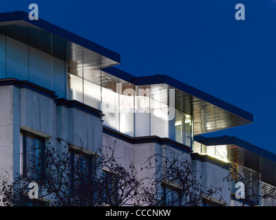 Das Spa, das die gesamte zehnte Etage einnimmt, ist von Eric Parry als krönender Abschluss des neu transformierten konzipiert. Stockfoto