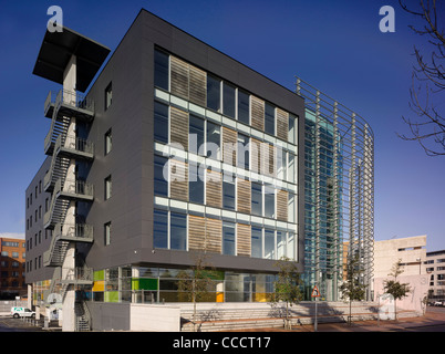 3 Montage Square, Cardiff, Scott Brownrigg Architekten / Arup, 2010, unter Einbeziehung Green State-Of-The-Art Technologien und Stockfoto