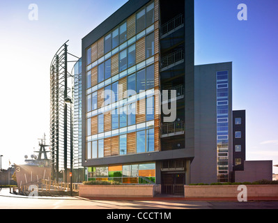 3 Montage Square, Cardiff, Scott Brownrigg Architekten / Arup, 2010, unter Einbeziehung Green State-Of-The-Art Technologien und Stockfoto