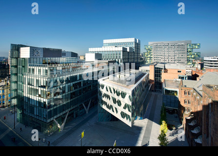 ARMANI-FLAGSHIP-STORE, MANCHESTER, SHEPPARD ROBSON, 2008. ALLGEMEINE ERHÖHTEN BLICK AUF DIE GEBÄUDE UND ÜBER DIE STADT Stockfoto