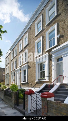 PRIVATHAUS, BUCKLEY GRAUEN YEOMAN, LONDON, REIHENHAUS 2010, STREET Stockfoto