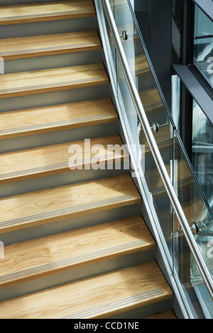 BBC BROADCASTING HOUSE - PHASE 2, ID:SR / SHEPPARD ROBSON, LONDON, 2010, DETAIL TREPPE Stockfoto