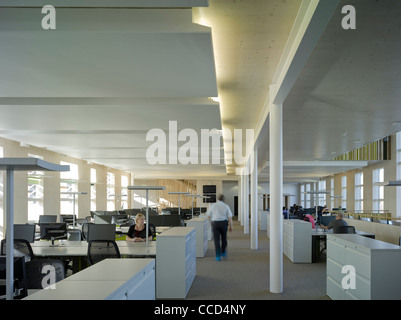 DER WALD VERTRAUEN HQ FEILDEN CLEGG BRADLEY STUDIOS GRANTHAM NOV 2010 ZWEITER STOCK OPEN OFFICE Stockfoto