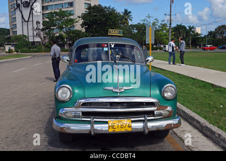 Alten amerikanischen Chrysler-Taxi, Havanna (Habana), Kuba, Karibik. Stockfoto