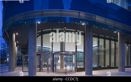 Ein Büro Gebäude blau Glas Ende Aldgate Houndsditch und St Botolph Street In der City Of London Stockfoto