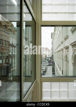 Eine neue Office-Entwicklung auf New Bond Street Maddox Street und St. George Street In London Stockfoto