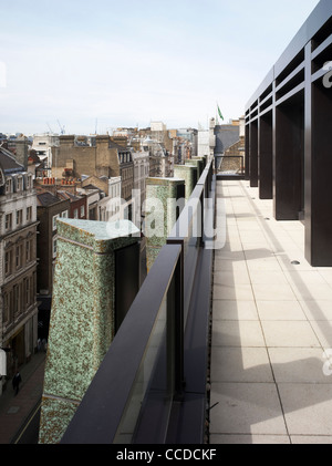 Eine neue Office-Entwicklung auf New Bond Street Maddox Street und St. George Street In London Stockfoto