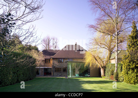 M3 Architekten. Der Limes, Nugents Park, Pinner, London, UK. Zeitgemäße Erweiterung & Haus Umbau. Stockfoto