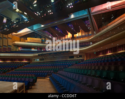 Barbican Centre Immobilien 1982 Chamberlin Powell und Bon Barbican Hall in london Stockfoto