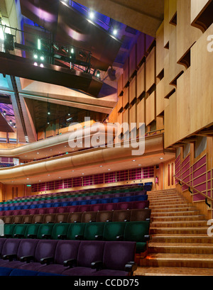 Barbican Centre Immobilien 1982 Chamberlin Powell und Bon Barbican Hall in london Stockfoto