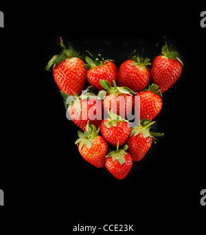 Erdbeeren in eine dreieckige Herzform Stockfoto