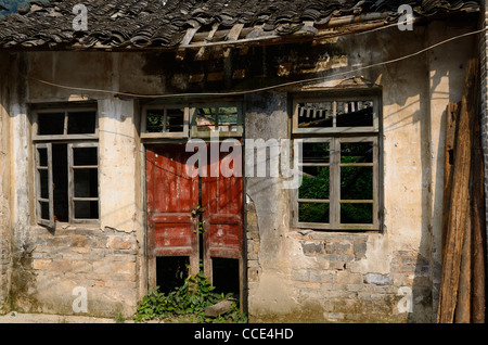 Verlassenes Haus in Trümmern in ländliche Dorf Fuli in der Nähe von Yangshuo Peoples Republic Of China Stockfoto