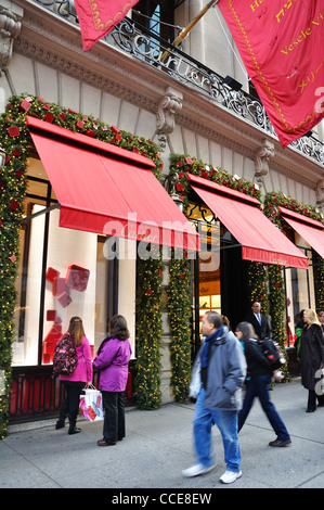 Cartier-Geschäft dekoriert für Weihnachten, Fifth Avenue, New York, USA Stockfoto