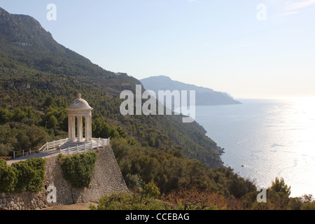 Küsten Blick nach Süden vom Sohn Morroig Estate / Museum in der Nähe von Deya / Deia, Westküste Mallorca, Balearen, Spanien Stockfoto