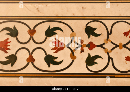 Detail der Marmorwand mit Blumen, Taj Mahal, Agra, Indien Stockfoto