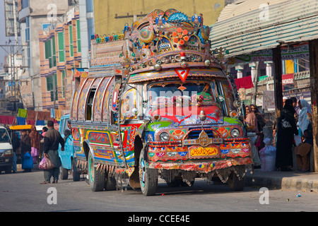 Eingerichteten Bus in Islamabad, Pakistan Stockfoto