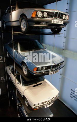 BMW Oldtimer auf dem Display in das BMW Museum in München Stockfoto