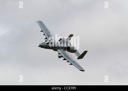 Fairchild-Republik a-10 Thunderbolt fliegen beim RIAT 2011 Stockfoto