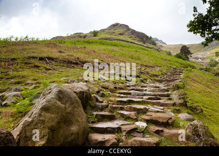 Der Pfad sich scheut Ghyll im englischen Lake District. Stockfoto