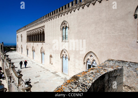 Das Schloss von Donnafugata, befindet sich in der Nähe Santa Croce Camerina, Ragusa, Sizilien, Italien, Europa Stockfoto