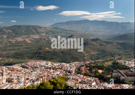 Blick auf die Stadt Jaen, Andalusien, Spanien von Santa Catalina Castle Stockfoto