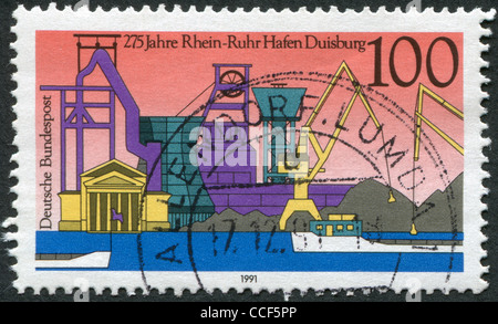 Eine Briefmarke gedruckt in Deutschland, widmet sich das 275. Jubiläum der Rhein-Ruhr Hafen Duisburg, ca. 1991 Stockfoto