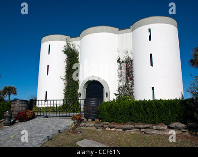 Strandhütte gebaut, um widerstehen, Hurrikan Winde auf den Atlantischen Ozean Dünen in Melbourne Beach, Florida Stockfoto